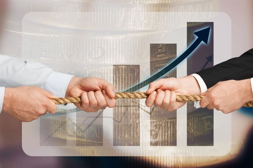 tug-of-war-interest-rate